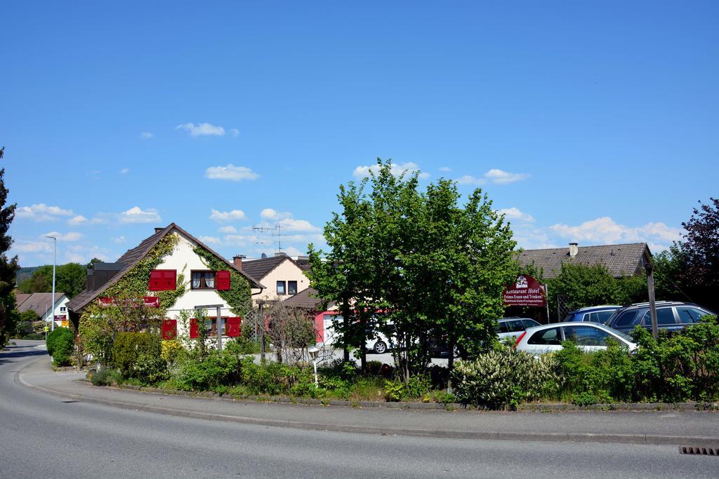 Alte Schreinerei-Auberge Harlekin Randegg المظهر الخارجي الصورة